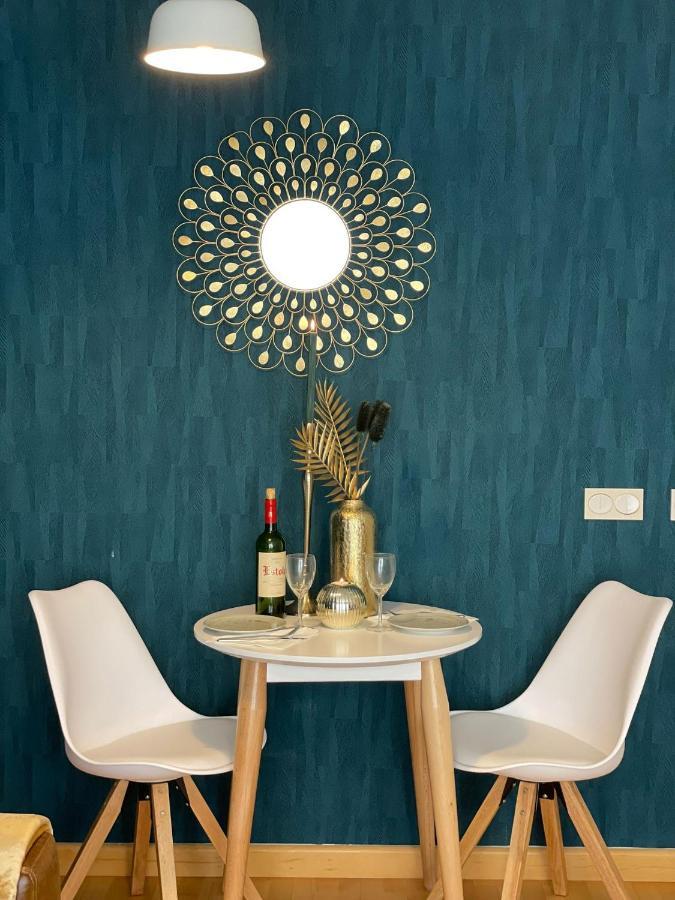 A Space That Feels Like Home With Private Parking มาลากา ภายนอก รูปภาพ