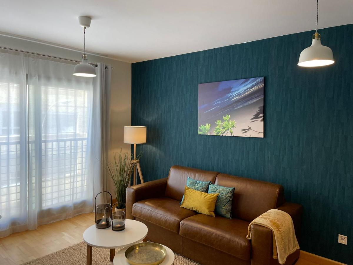 A Space That Feels Like Home With Private Parking มาลากา ภายนอก รูปภาพ