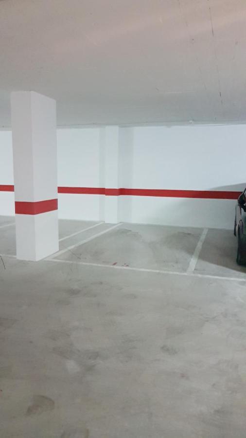 A Space That Feels Like Home With Private Parking มาลากา ภายนอก รูปภาพ