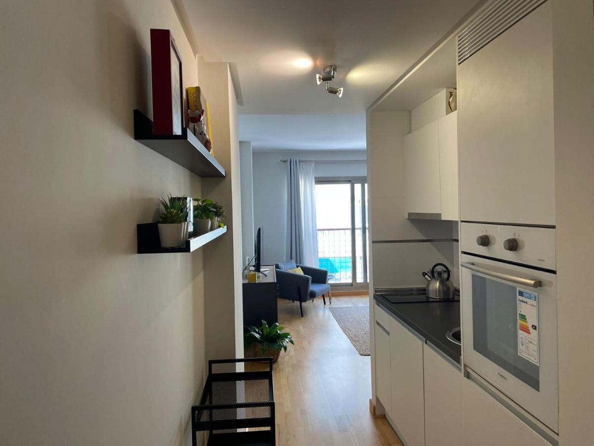 A Space That Feels Like Home With Private Parking มาลากา ภายนอก รูปภาพ